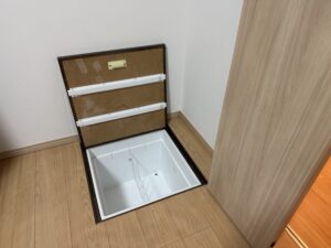 床下の収納ボックスを開けてみた